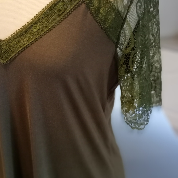 La miel eyelash lace t shirt green top - Picture 3 of 10